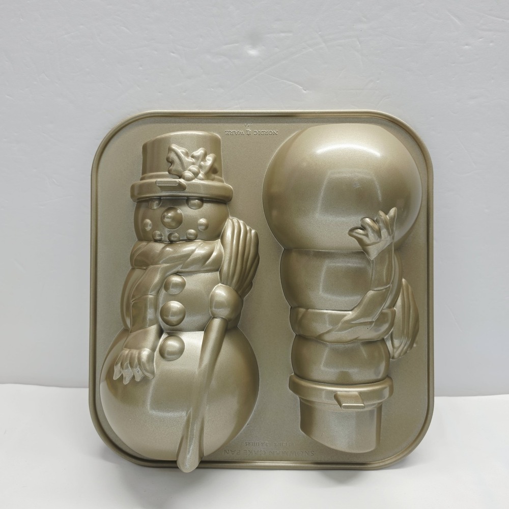 Nordic Ware 10 Cup 3D Snowman Cake Baking Pan Mold Cast Aluminum Made In USA